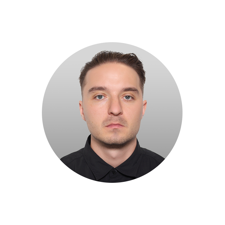 Арсений Иванов